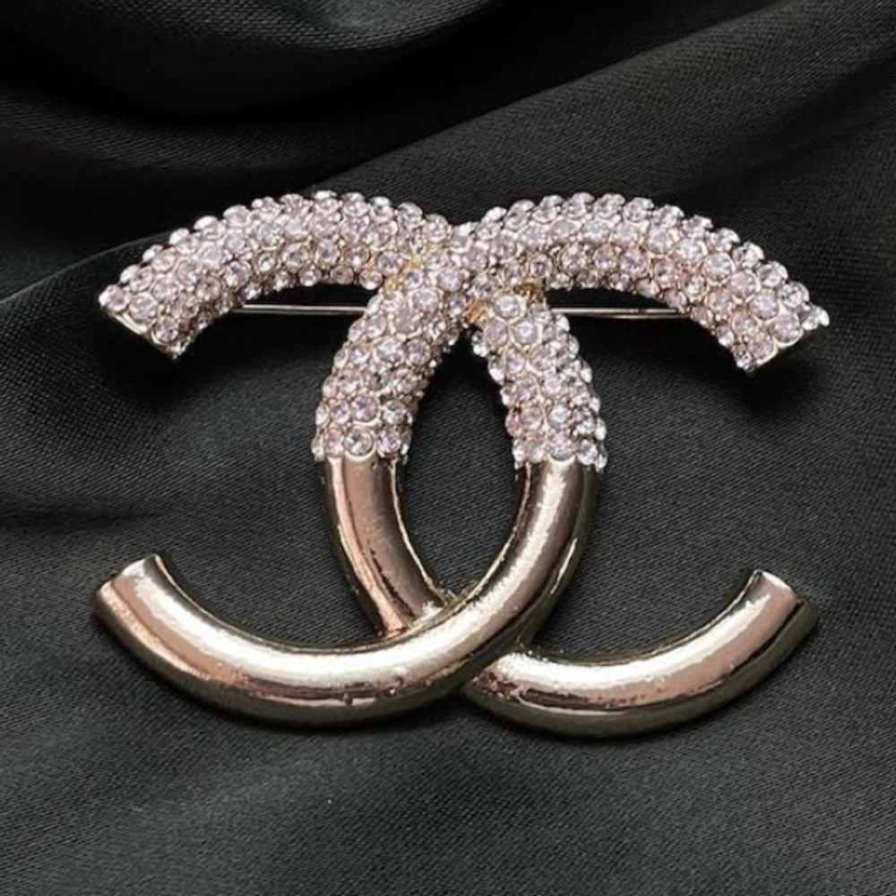 Auth CHANEL Rhinestone Pin Brooch